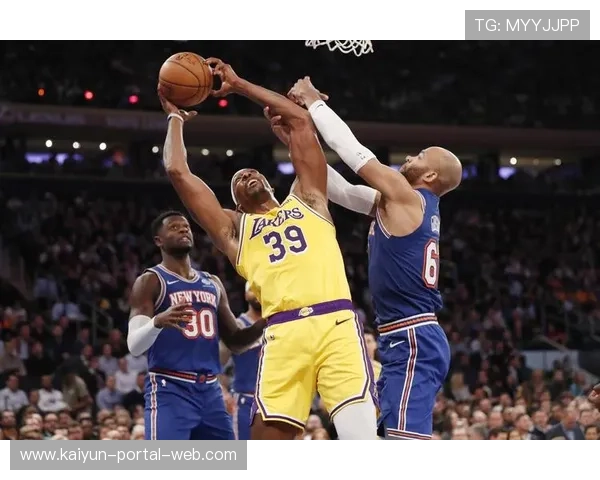 湖人防守强度提升限制尼克斯外线 斯马特+27正负值体现隐形控场价值